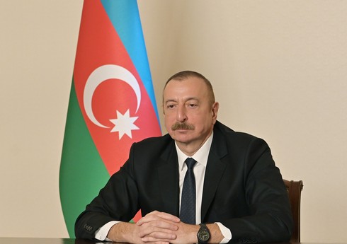 Ильхам Алиев поздравил президента Вьетнама