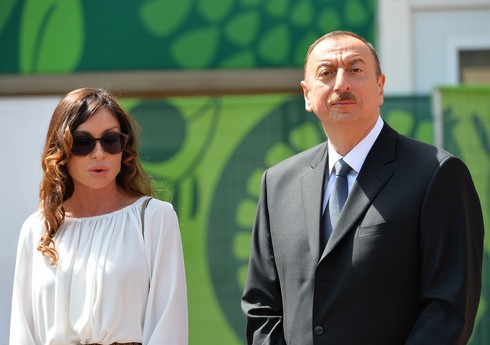 Ильхам Алиев в соцсетях поделился кадрами со своего визита в Агдам