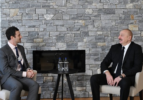 Ильхам Алиев встретился в Давосе с президентом компании The Goldman Sachs Group Inc. по глобальным вопросам