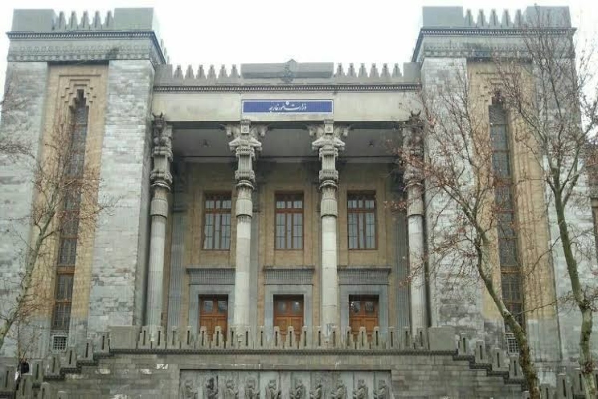 Иран высылает шведского дипломата из страны