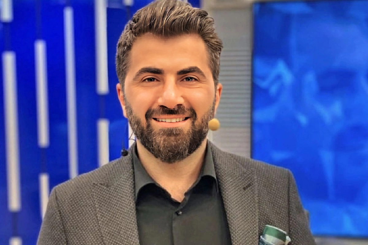 Известного телеведущего Заура Бахшалиева вызвали в суд за слова в эфире