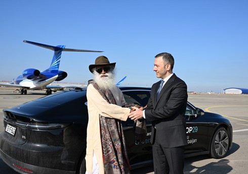 Известный йогин Садхгуру прибыл с визитом в Азербайджан