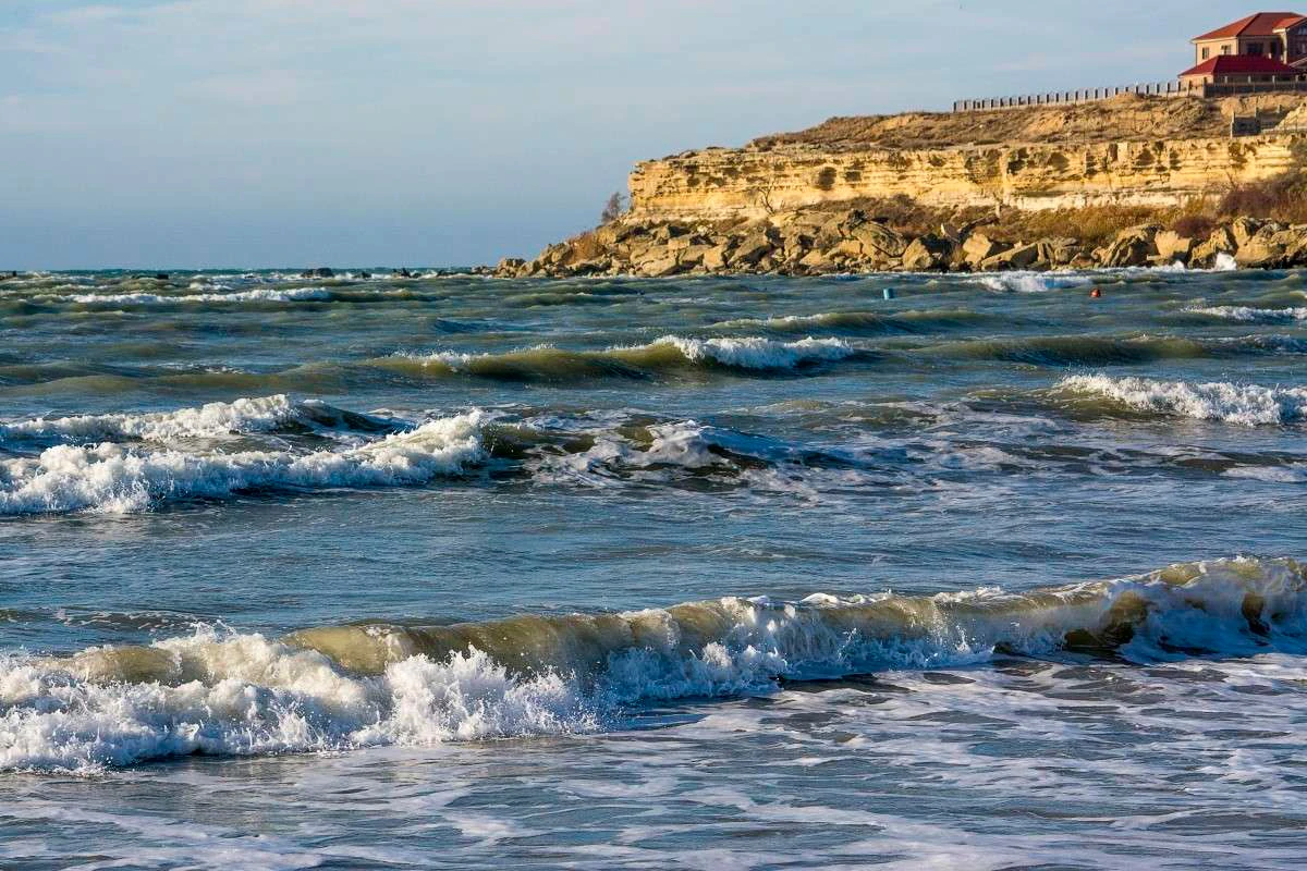 Каспийское море может отступить от берега на 12 км