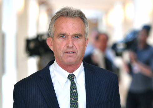 Комитет Сената рекомендовал утвердить Кеннеди-младшего на пост главы Минздрава США