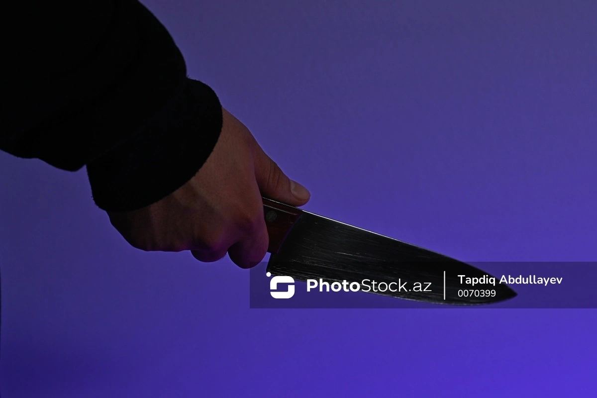 Конфликт родителей у школы в Баку закончился поножовщиной