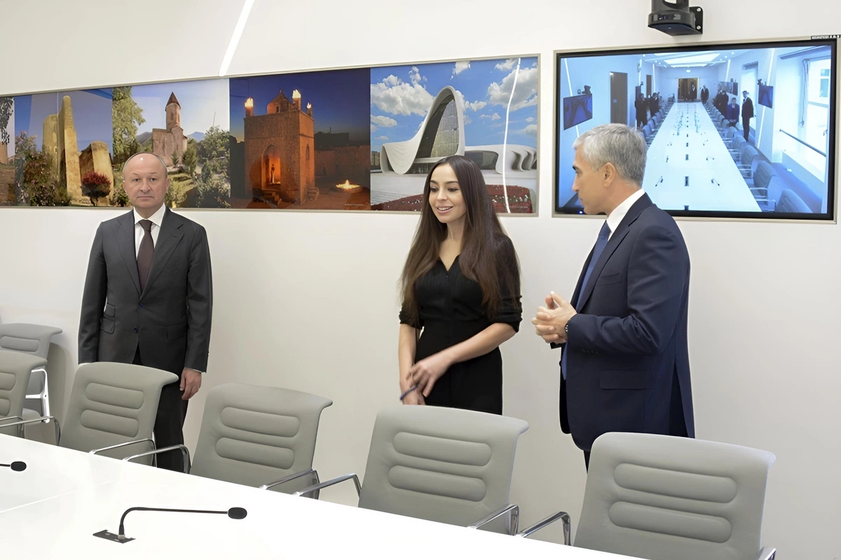 Лейла Алиева ознакомилась с "Азербайджанской комнатой" в Женевском офисе ООН