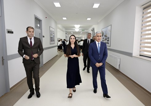 Лейла Алиева посетила новую школу в селе Бейдили в Билясуваре