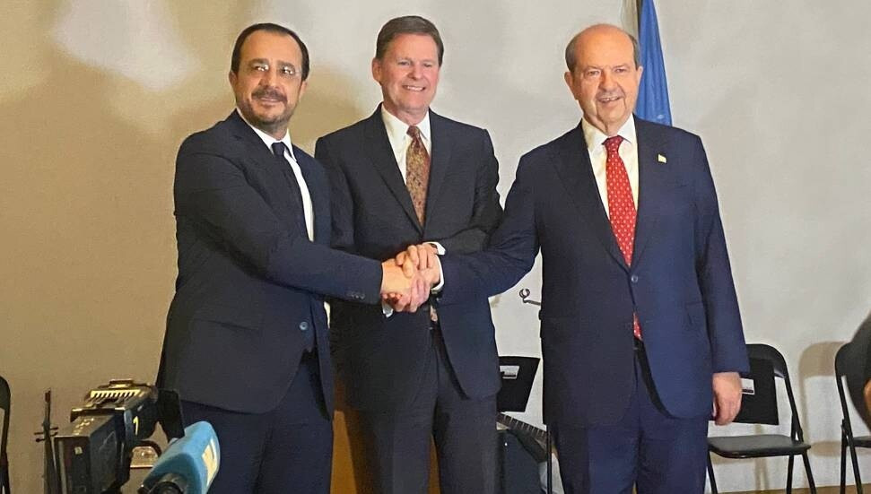 Лидеры греческой и турецкой общин Кипра пообщались впервые за два месяца