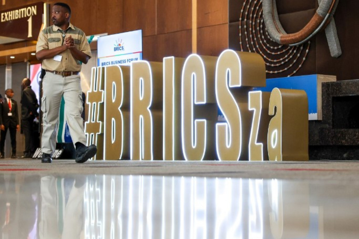 Лидеры стран БРИКС собрались за неформальным ужином