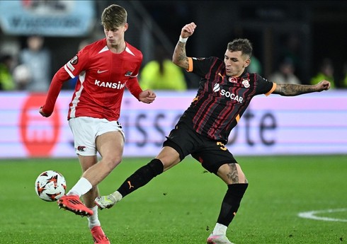 Лига чемпионов: "АЗ Алкмар" разгромил "Галатасарай"