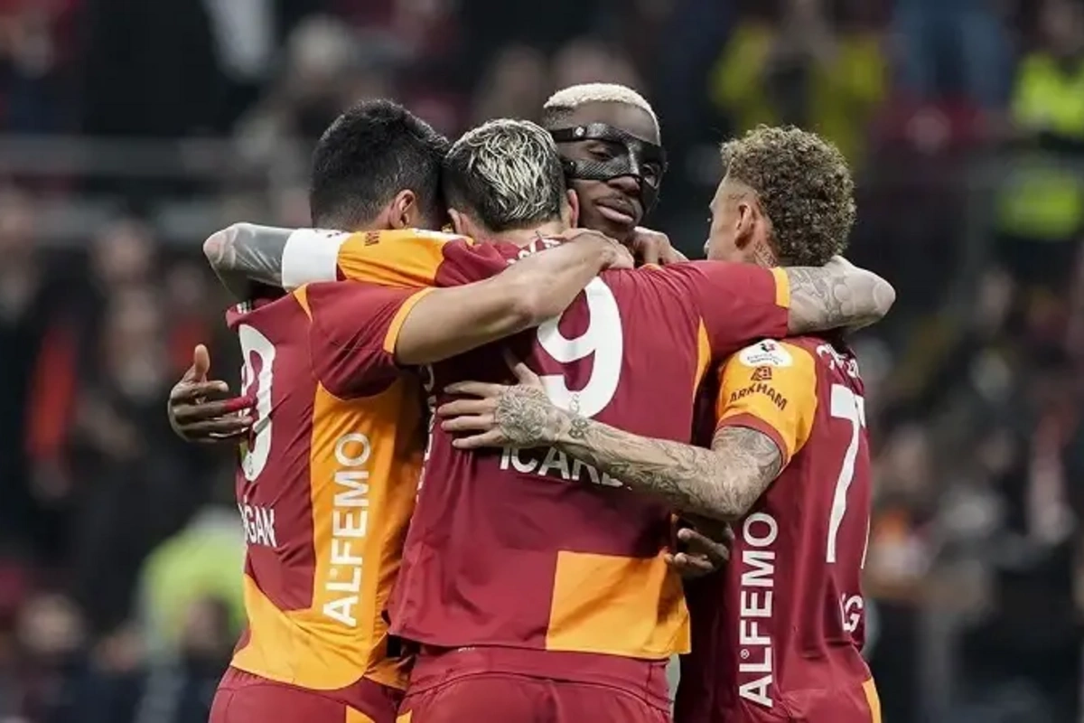 Лига чемпионов УЕФА: "Галатасарай" разгромил "Ювентус"