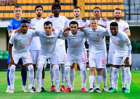 Лига конференций УЕФА: Первый тайм матча "Петрокуб" - "Сабах" завершился