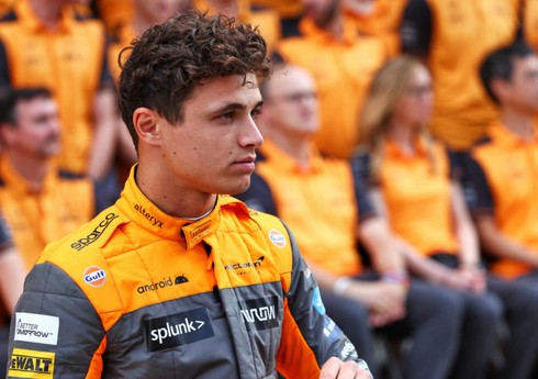 "Макларен" впервые с 1998 года выиграла Кубок конструкторов Формулы 1