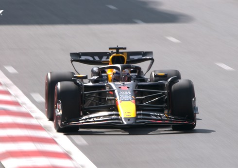 Макс Ферстаппен показал лучшее время в первой свободной практике на Гран-при Азербайджана