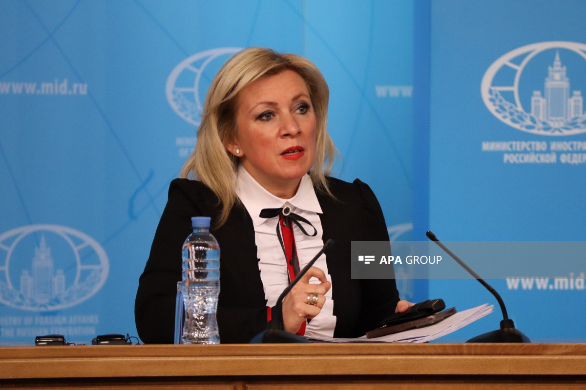 Мария Захарова раскритиковала армянского журналиста, задавшего вопрос о российско-азербайджанских отношениях