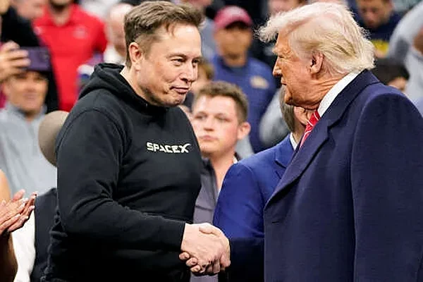 Маск останется в ближнем кругу Трампа