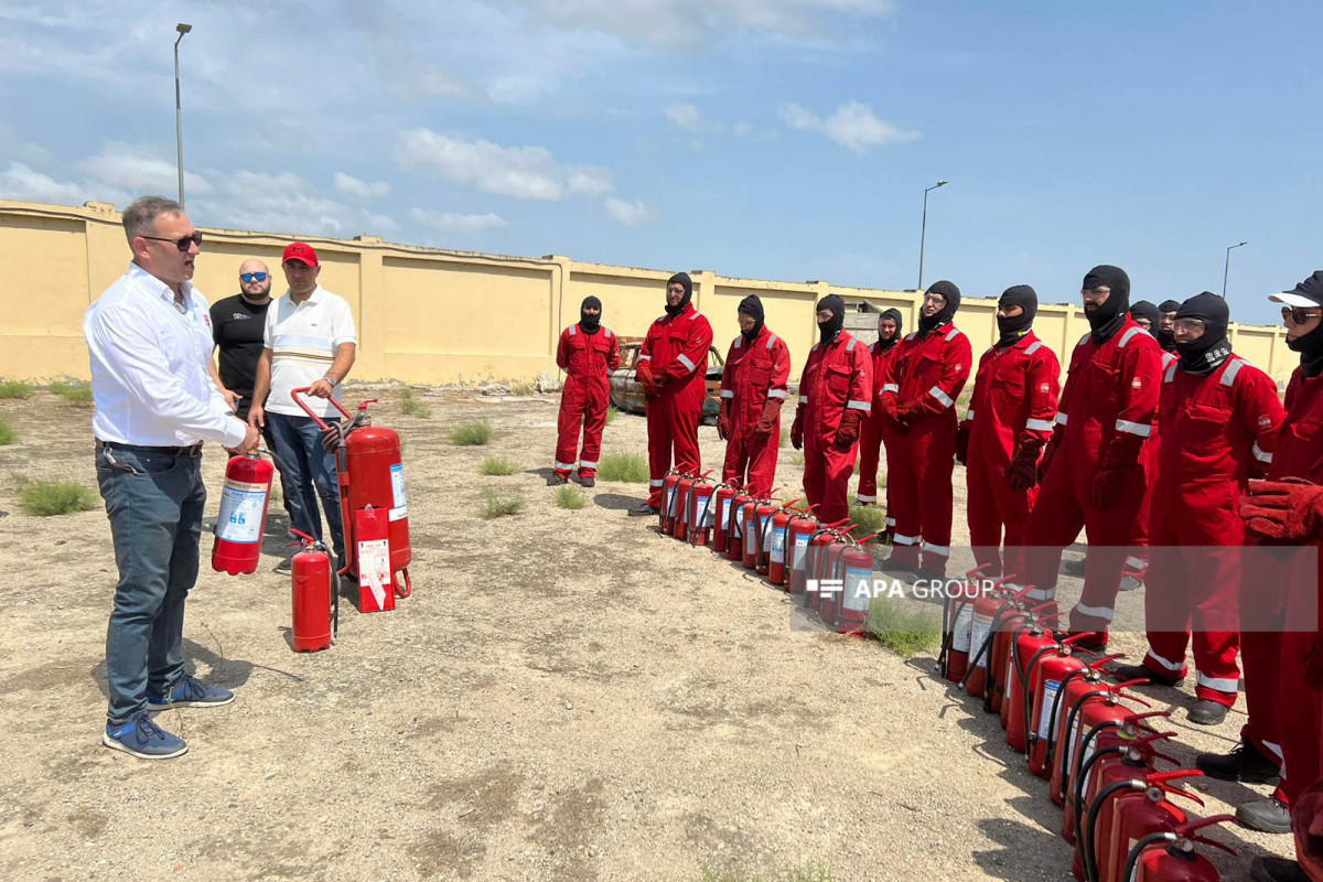 МЧС Азербайджана проводит тренинги для маршалов совместно с Операционной компанией ВСС - ФОТО
