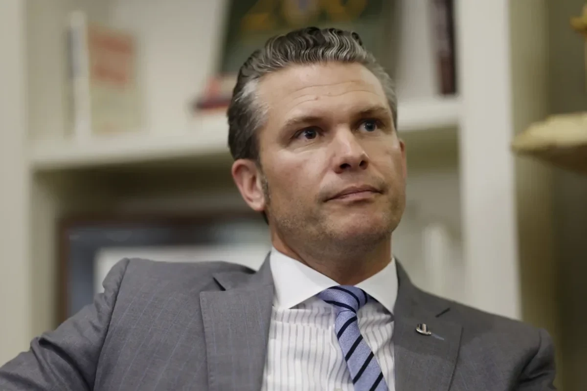 Между министром обороны США и Адамом Смитом состоялась дискуссия по поводу Ирана