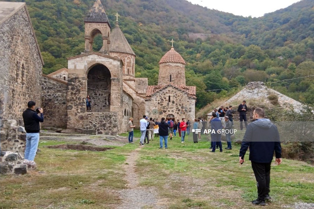 Международные путешественники посетили монастырский комплекс Худавенг -ФОТО