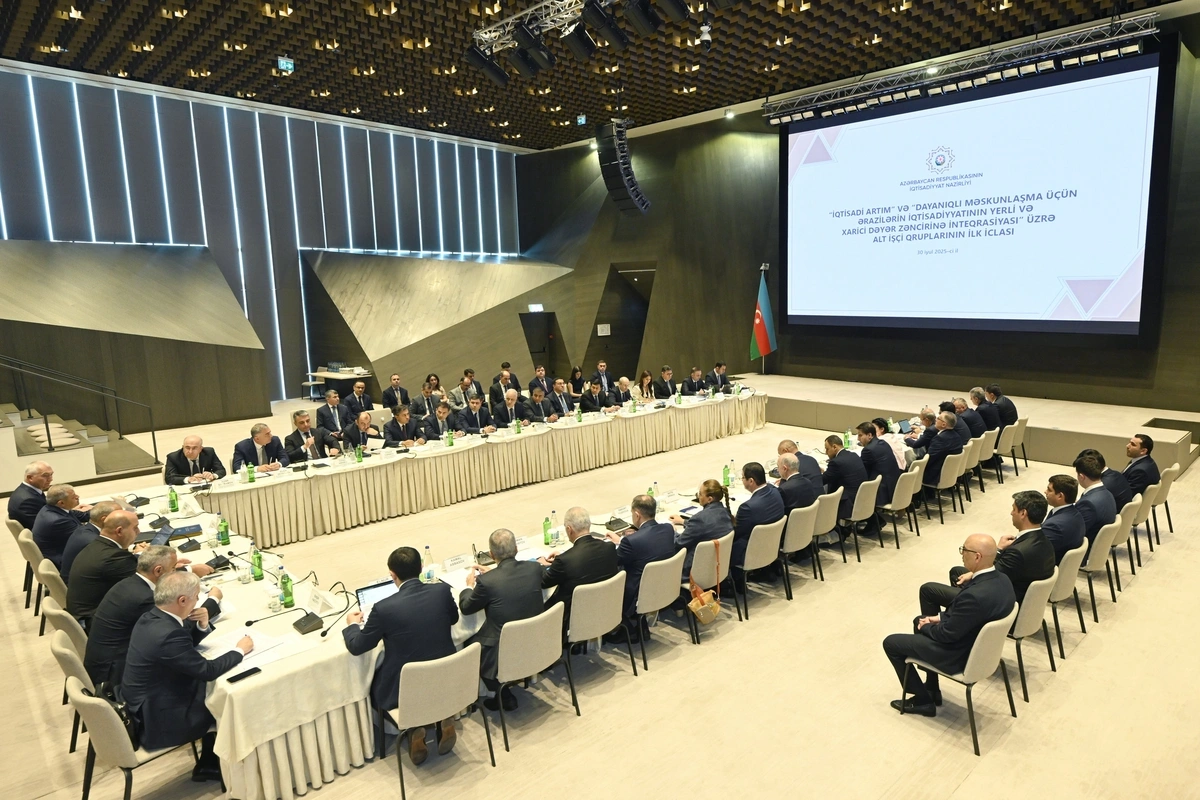 Микаил Джаббаров провел первое заседание подгрупп по вопросам Великого возвращения