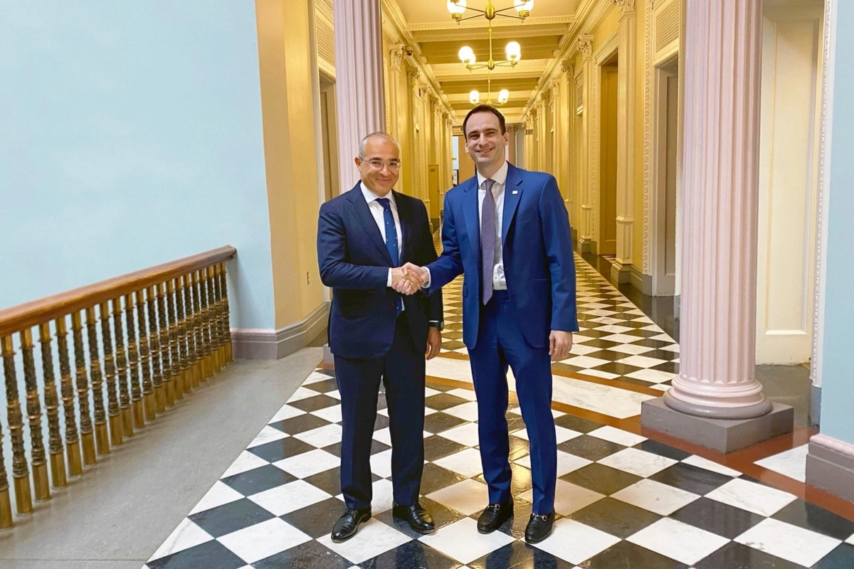 Микаил Джаббаров встретился с Майклом Крациосом