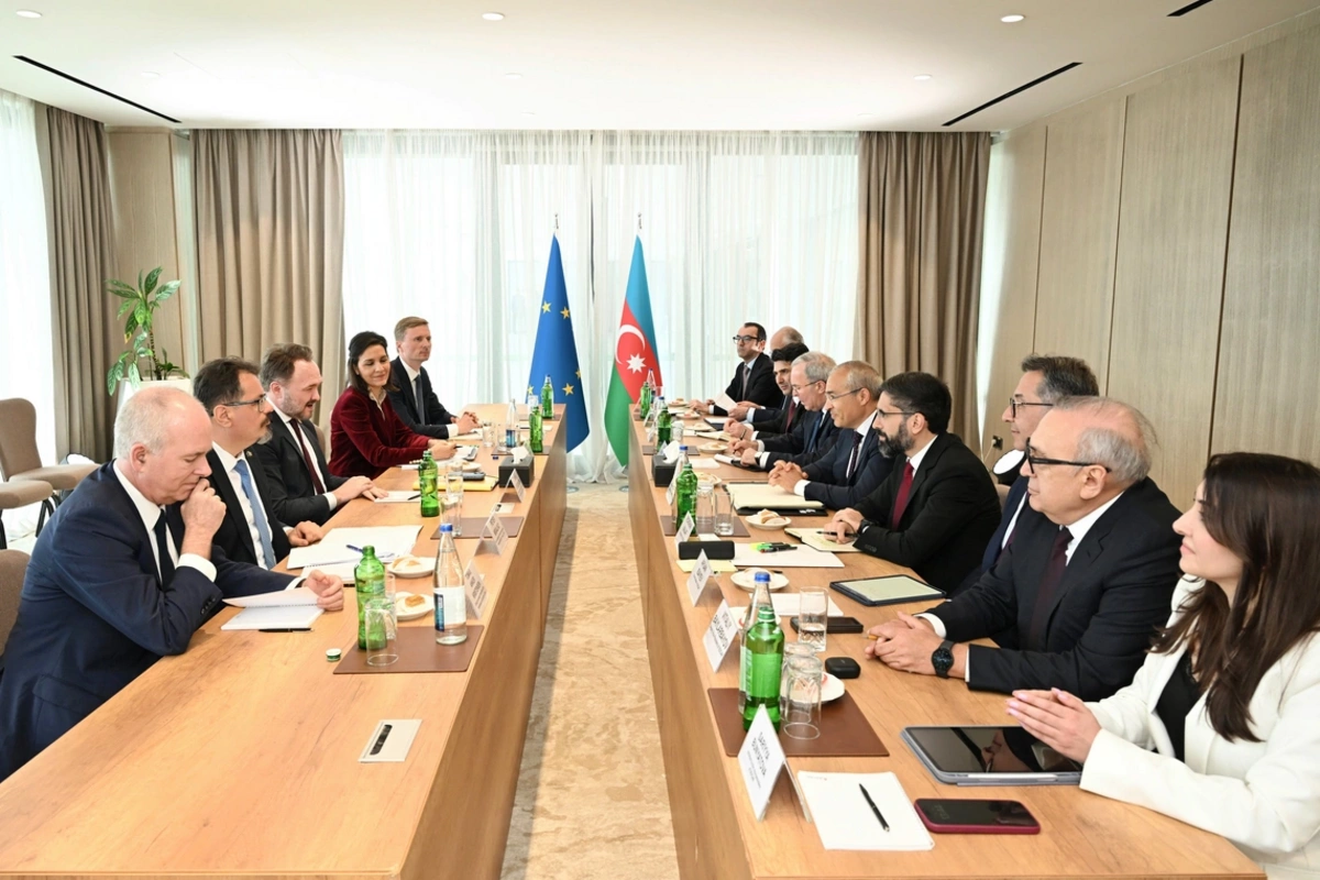 Министр Джаббаров и еврокомиссар Йёргенсен обсудили будущее зеленой энергетики