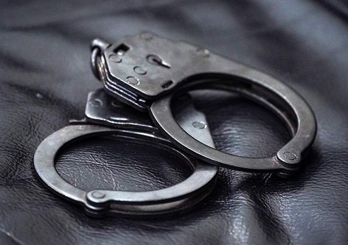 Московский суд арестовал еще двух полицейских по делу телеграм-канала Baza