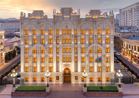 МВД расследует драку между родителями на территории школы №158