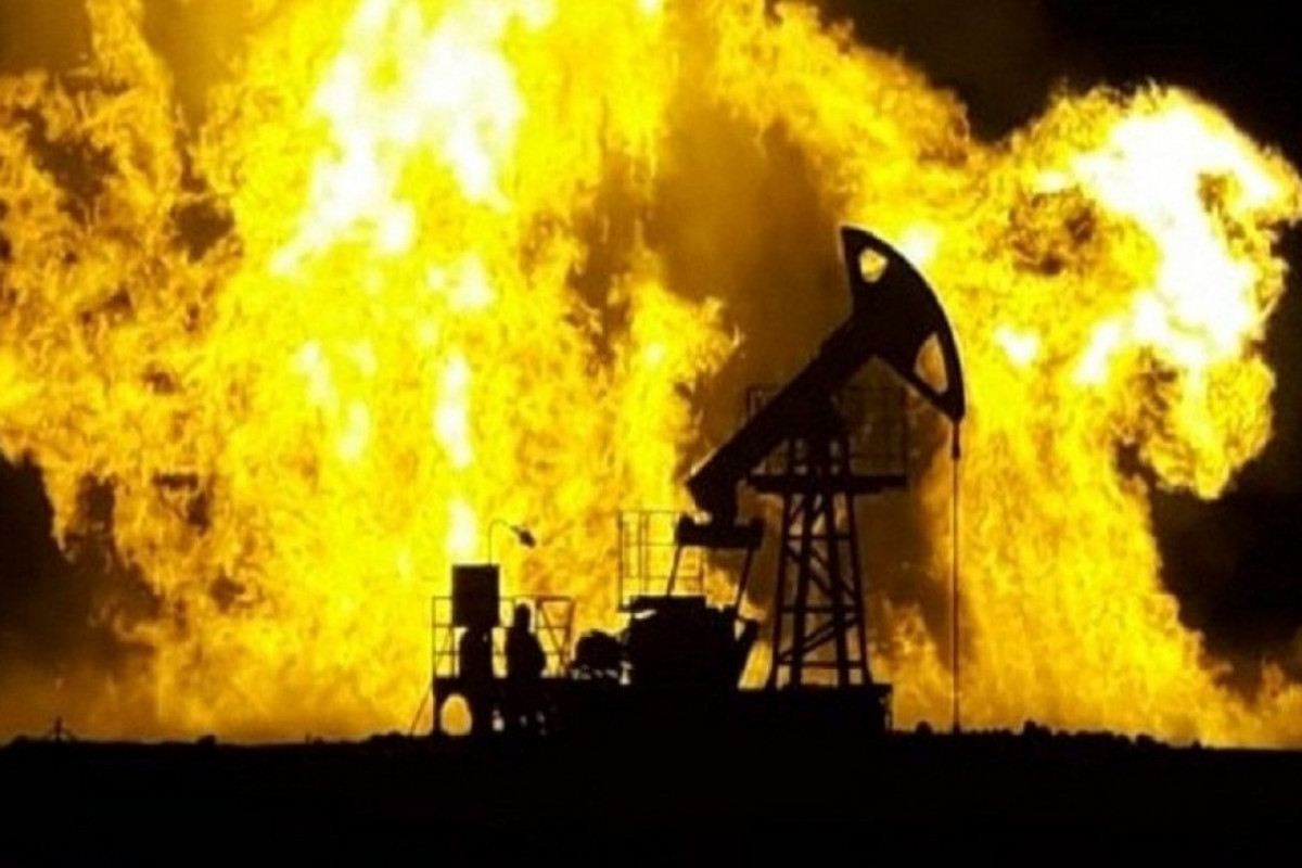 На глубоководной платформе ПО “Азнефть” произошел пожар, есть погибший