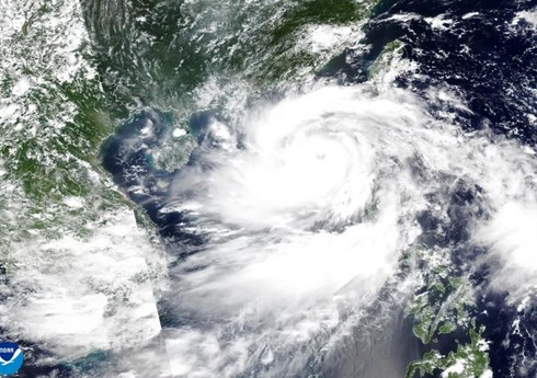 На Хайнане из-за супертайфуна погибли два человека, пострадали свыше 90