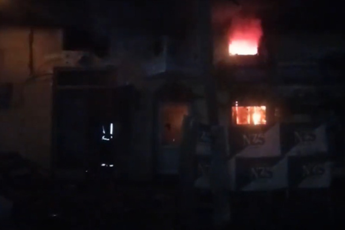На Сабунчинском рынке в Баку произошел пожар -ВИДЕО