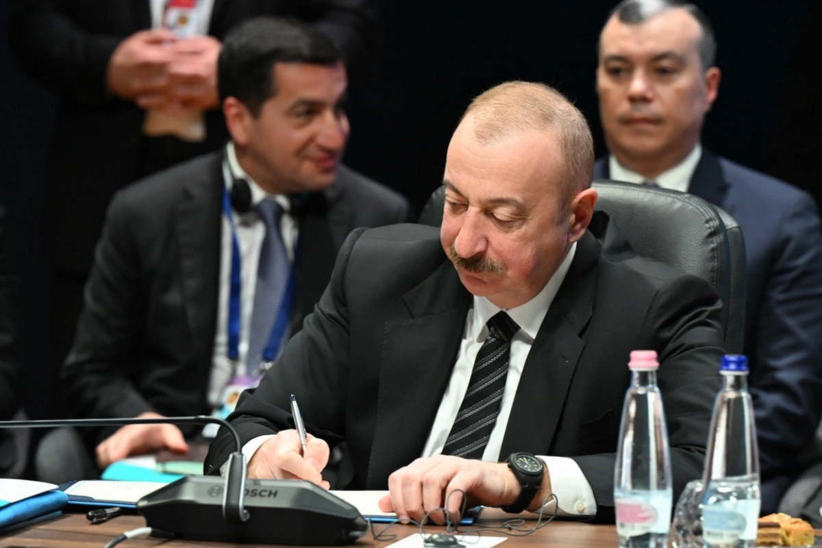 На Саммите ОТГ в Будапеште состоялось подписание документов