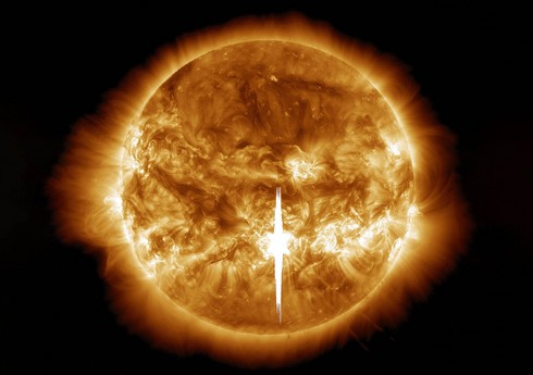 На Солнце 26 октября произошли две мощные вспышки