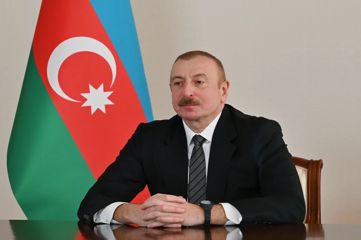 На страницах Президента в социальных сетях размещена публикация в связи с кончиной Наримана Гасанзаде