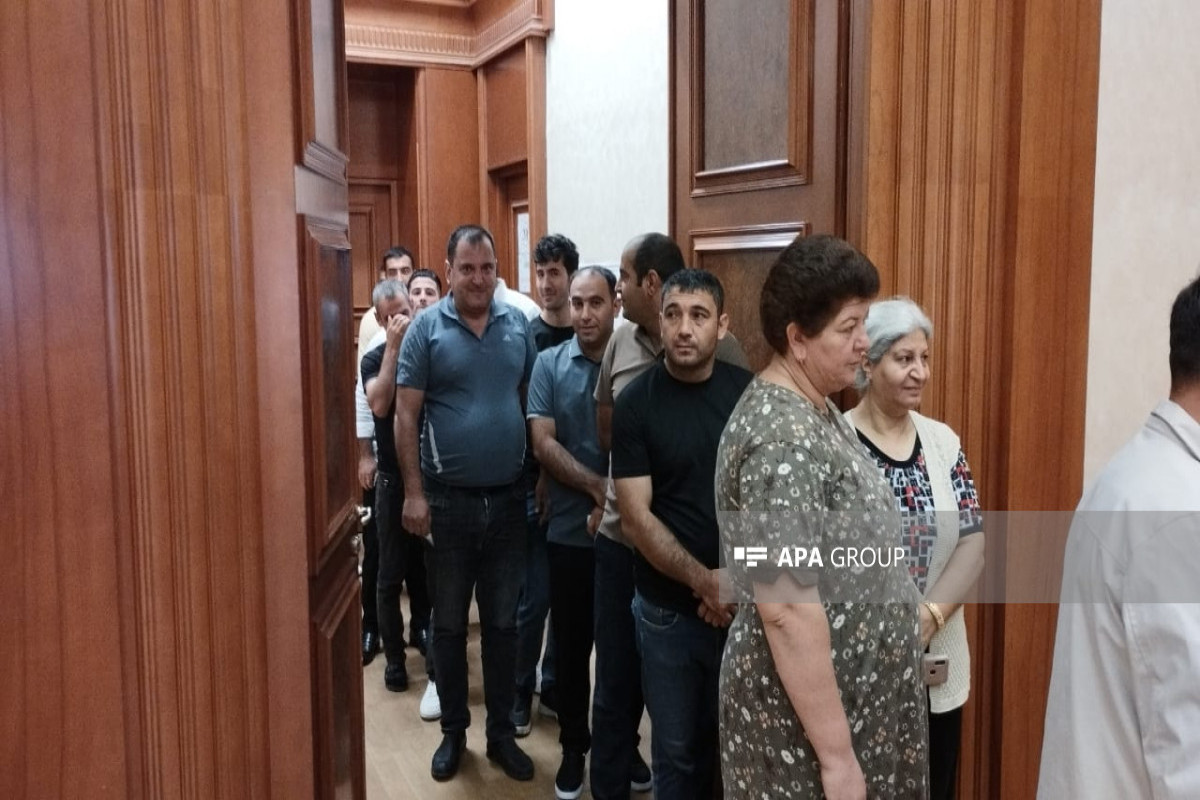 На участках Ханкендинского избирательного округа  началось голосование -ФОТО