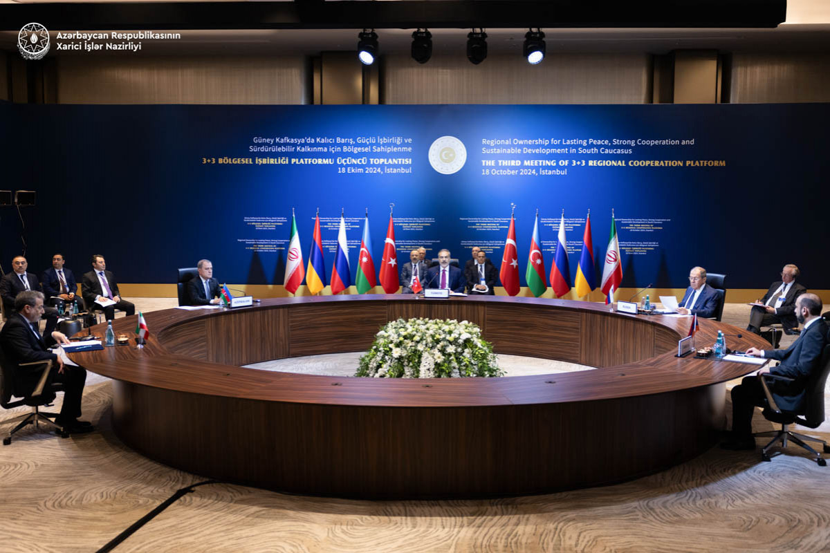 На встрече в формате «3+3» Джейхун Байрамов выразил надежду на скорое завершение коммуникаций, связывающих Восточный Зангезур и Нахчыван - ФОТО