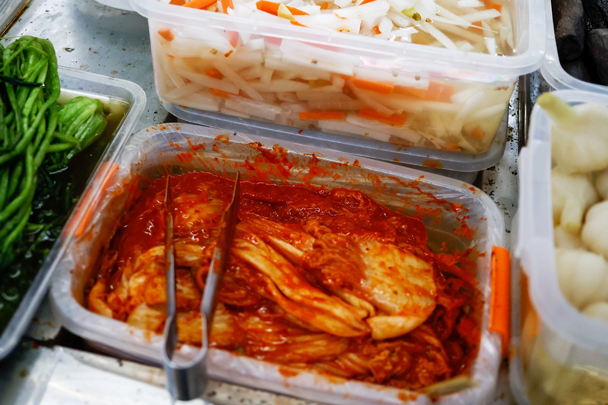 Назван популярный продукт, способный вывести микропластик из организма