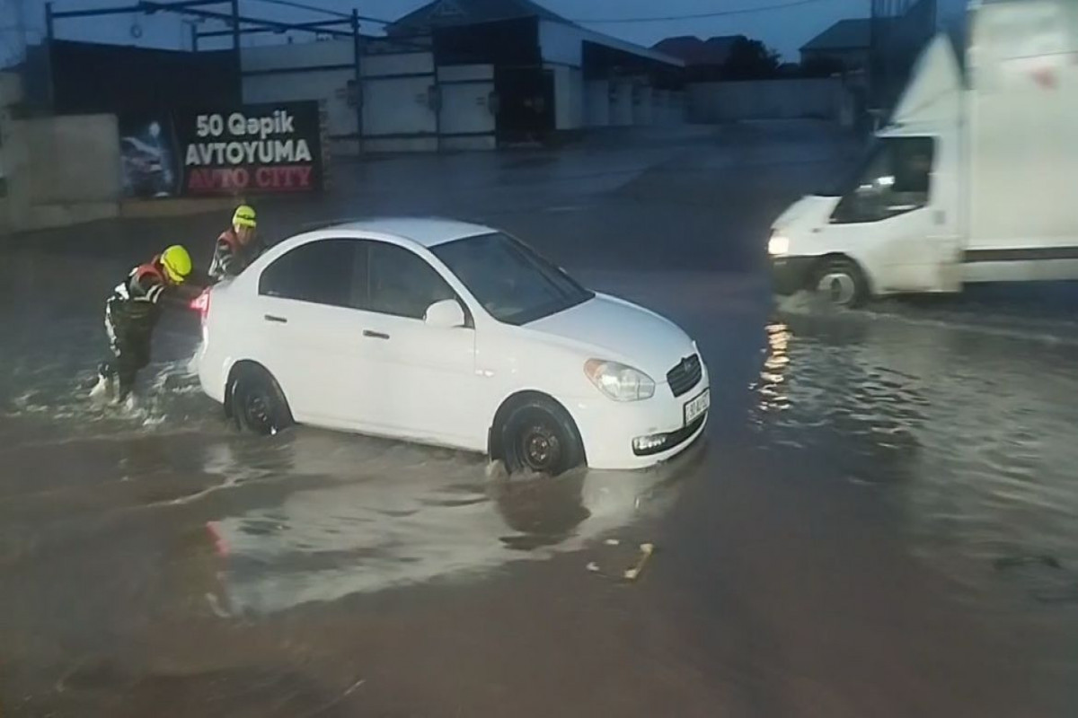 Нестабильные погодные условия привели к ряду последствий, подтоплены некоторые участки  -ФОТО