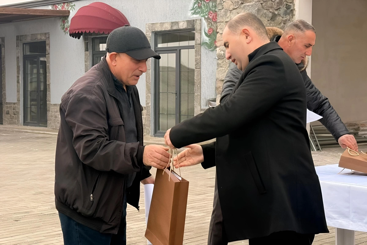 Новым жителям села Мамедбейли вручены ключи от домов