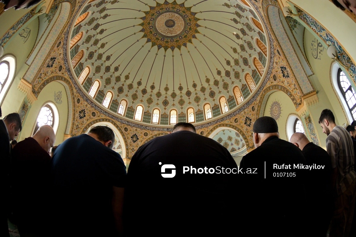 Объявлены дата и время праздничного намаза по случаю Гурбан байрамы