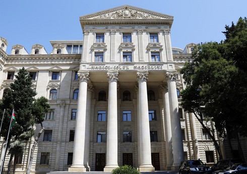 Официальный Баку осудил нападение на резиденцию посла ОАЭ в Судане