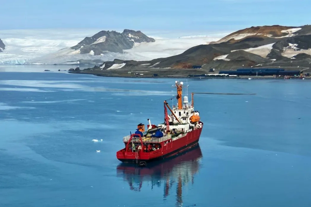 Опасный мир обнаружен подо льдами Антарктиды