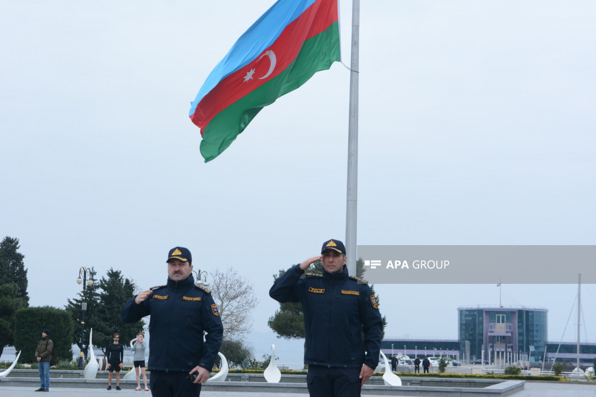 Память погибших в авиакатастрофе в Актау почтена минутой молчания -ФОТО-ВИДЕО