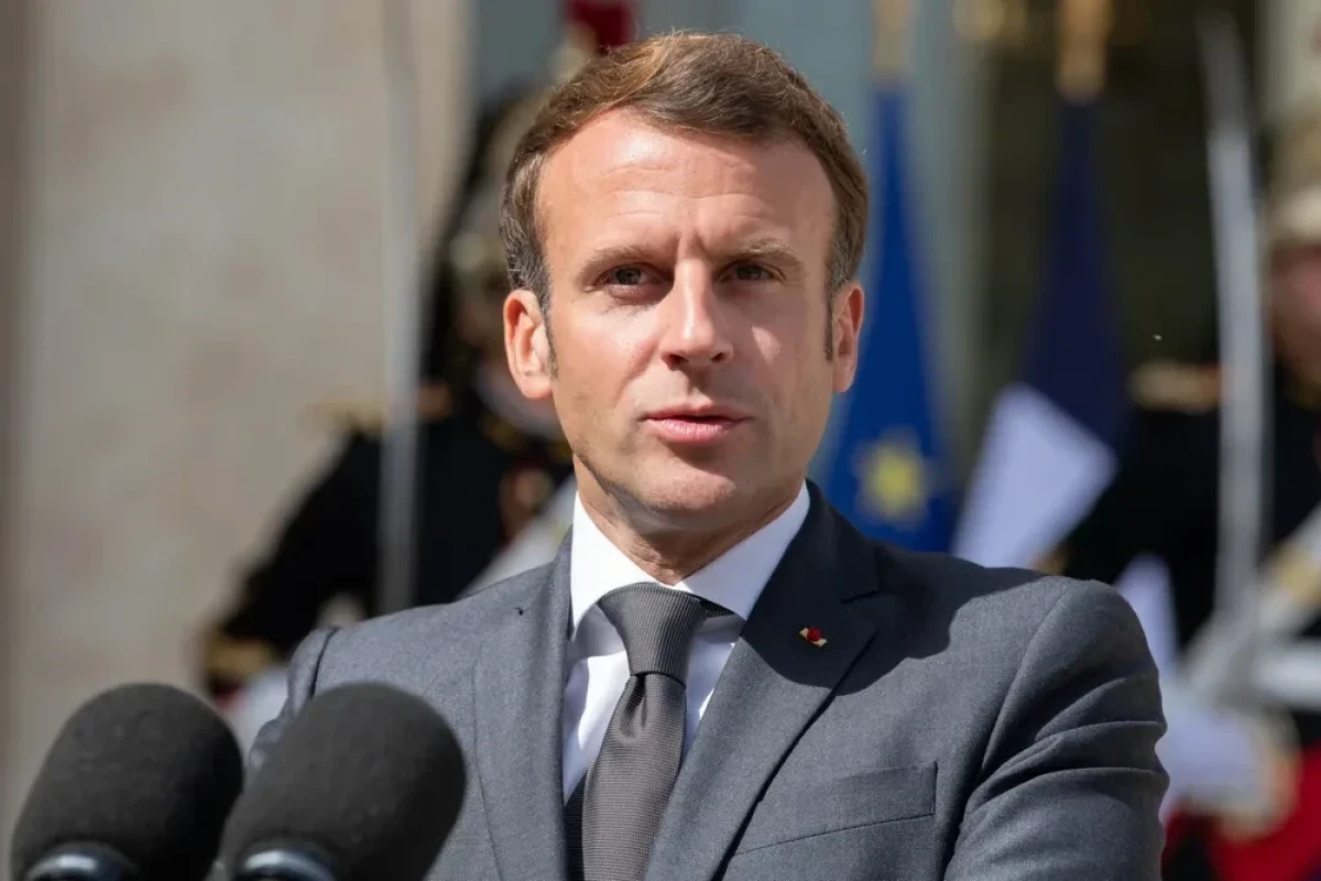 Парламент Франции рассмотрит резолюцию об импичменте президента Макрона