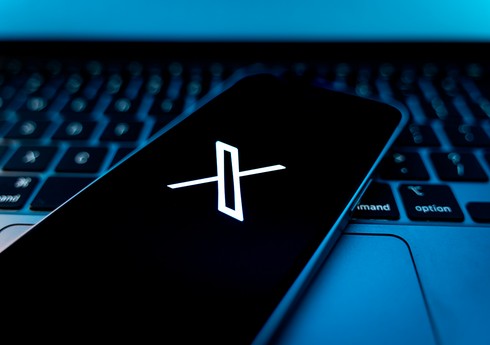 Пользователи соцсети "X" наблюдают масштабные сбои в работе сервиса