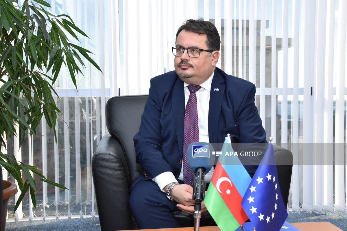 Посол ЕС: Мы с чувством глубокой печали восприняли новость о крушении самолета AZAL