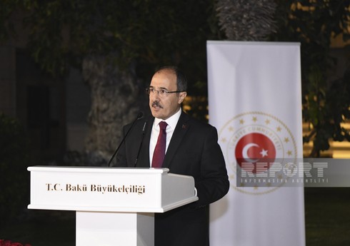 Посол Турции: Поддержка Азербайджана после землетрясения и во время лесных пожаров неоценима