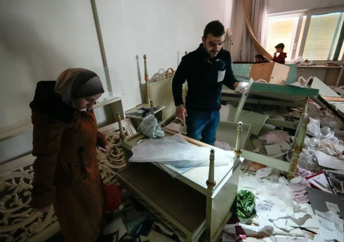 Появились кадры разграбленного дворца Асада в Дамаске