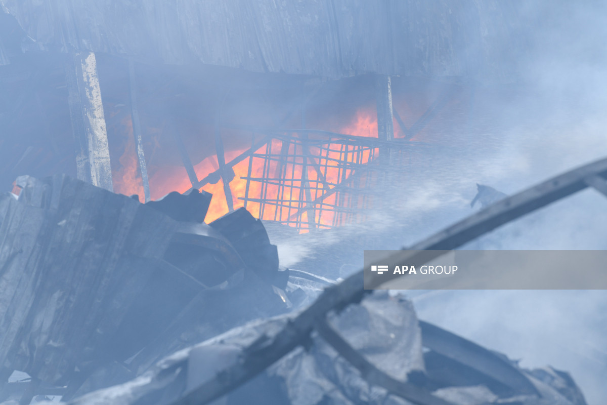 Пожар во дворе завода в Сумгайыте потушен-ОБНОВЛЕНО-1-ФОТО