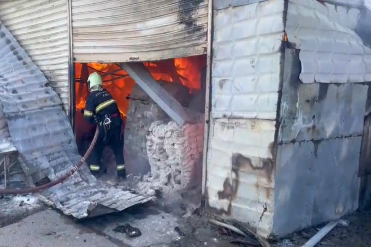 Предотвращено распространение пожара на объекте в Баку– ФОТО – ОБНОВЛЕНО-2-ВИДЕО